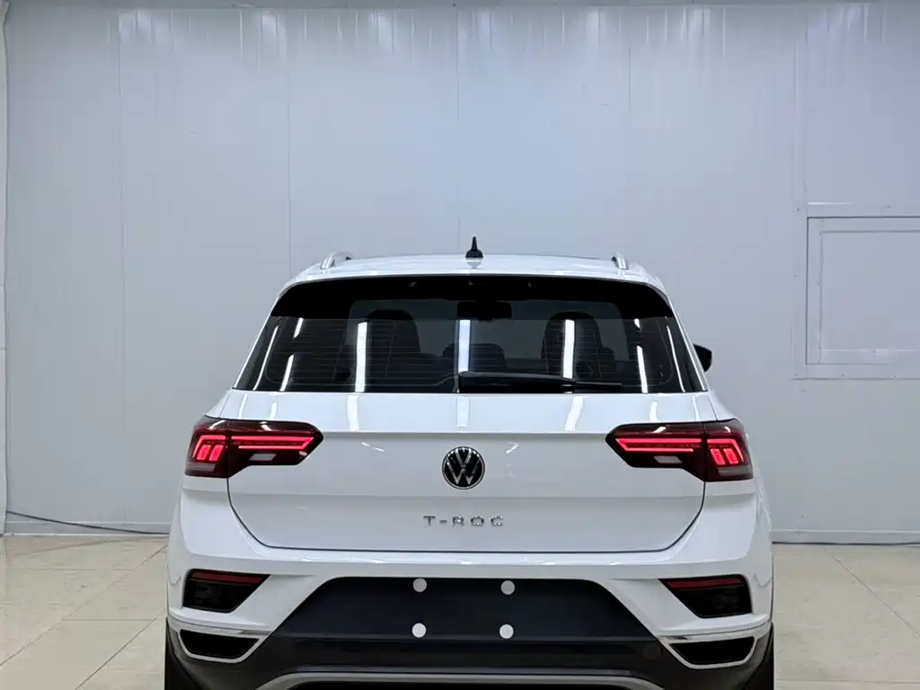 Volkswagen T-Roc — фото 5