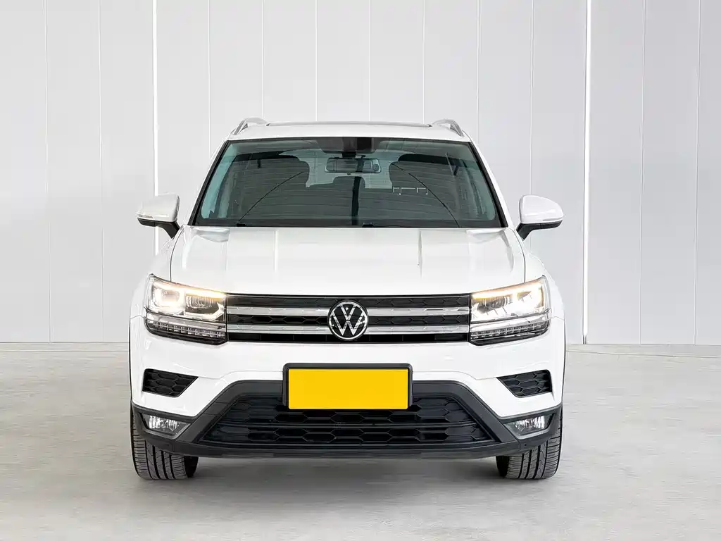 Volkswagen Tharu — фото 2