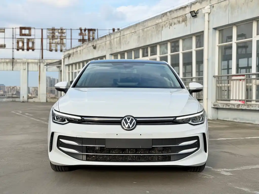 Volkswagen Golf — фото 2