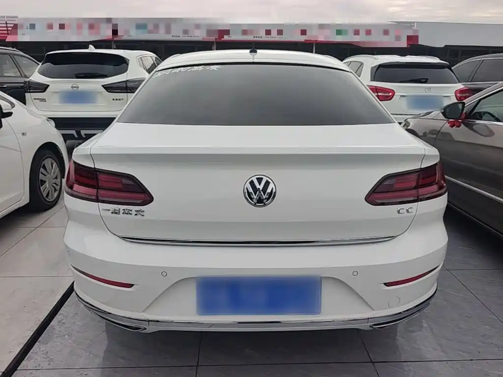 Volkswagen CC — фото 6