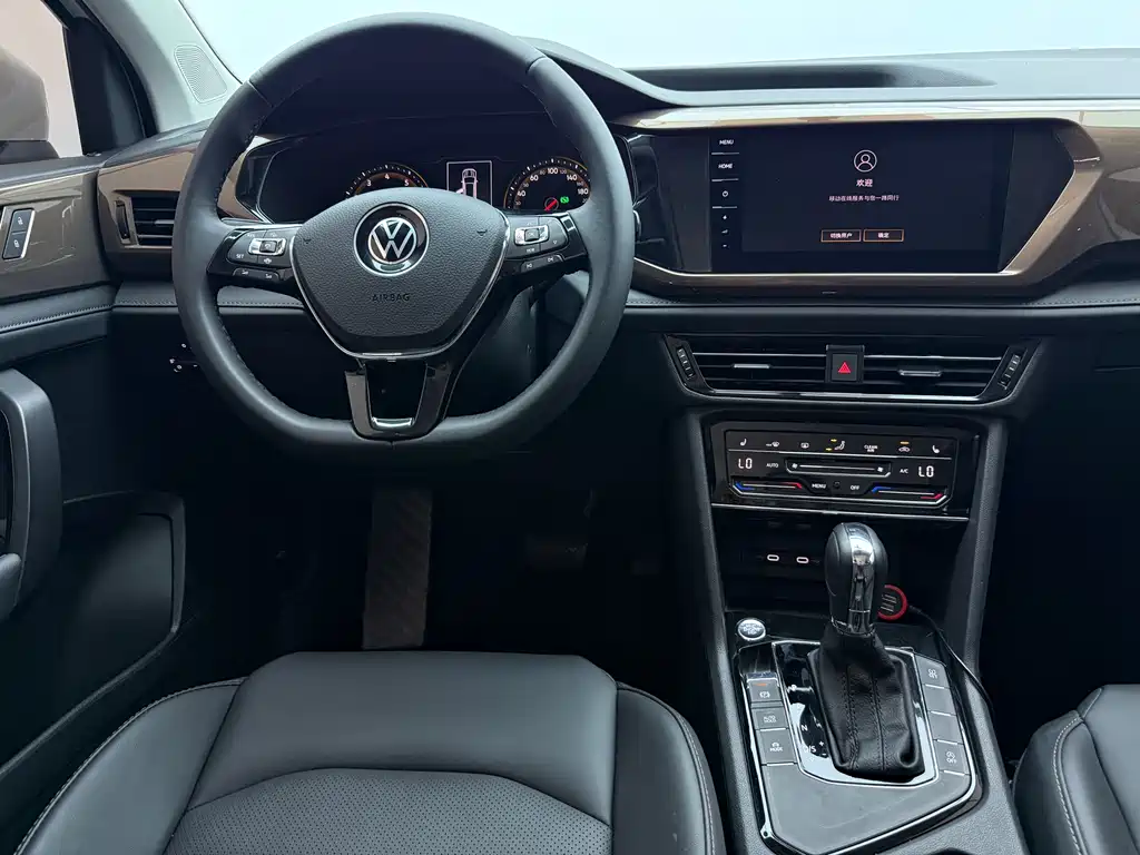 Volkswagen Tharu — фото 22