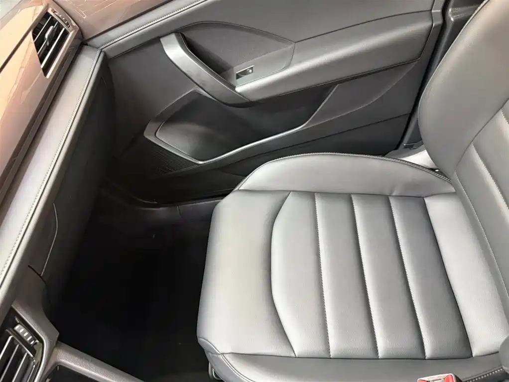 Volkswagen Tharu — фото 13
