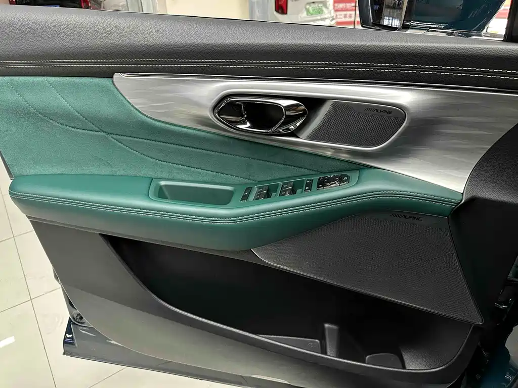 GAC Motor Trumpchi GS8 — фото 19