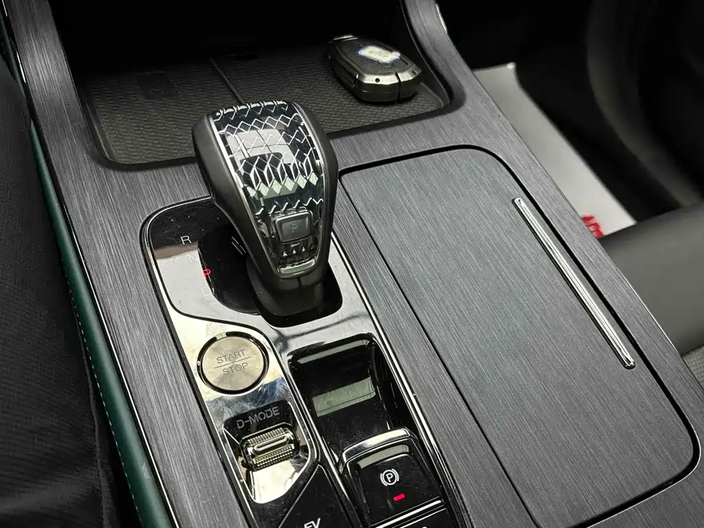 GAC Motor Trumpchi GS8 — фото 22
