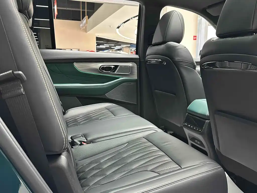 GAC Motor Trumpchi GS8 — фото 30