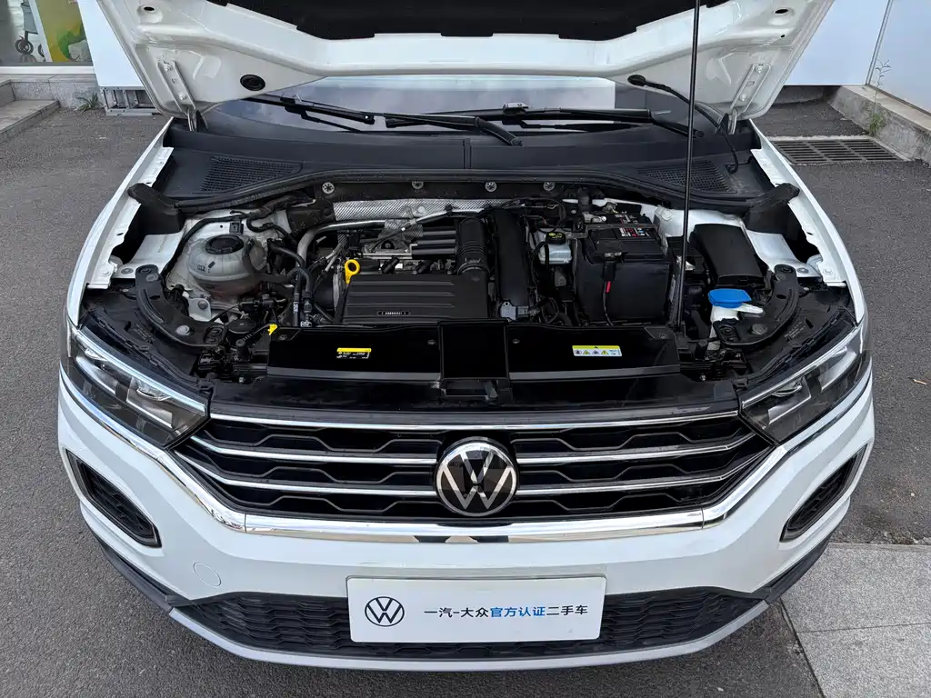 Volkswagen T-Roc — фото 3