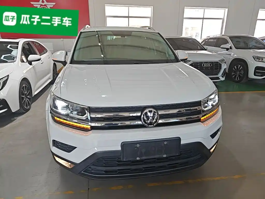 Volkswagen Tharu — фото 3