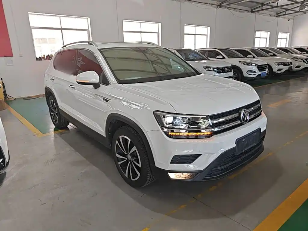 Volkswagen Tharu — фото 4