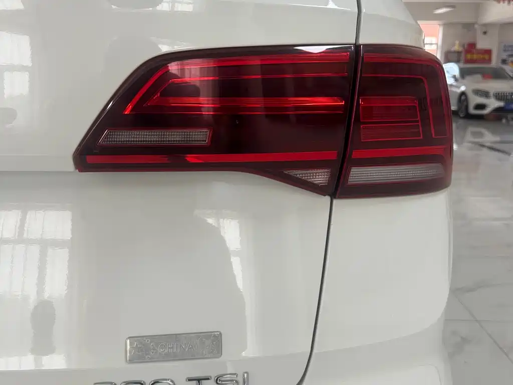 Volkswagen Tharu — фото 8