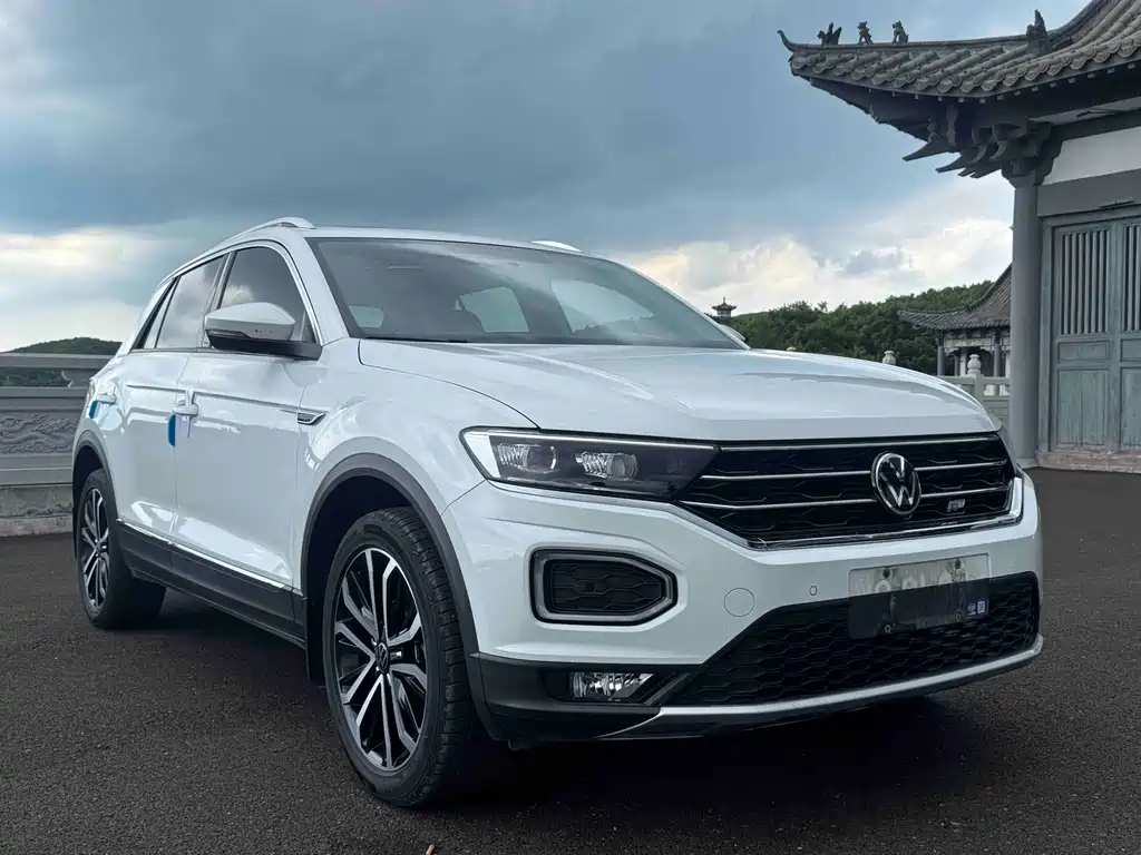 Volkswagen T-Roc — фото 3