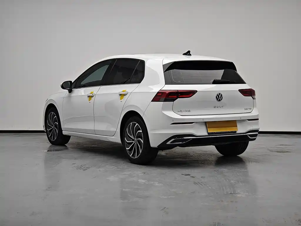 Volkswagen Golf — фото 4