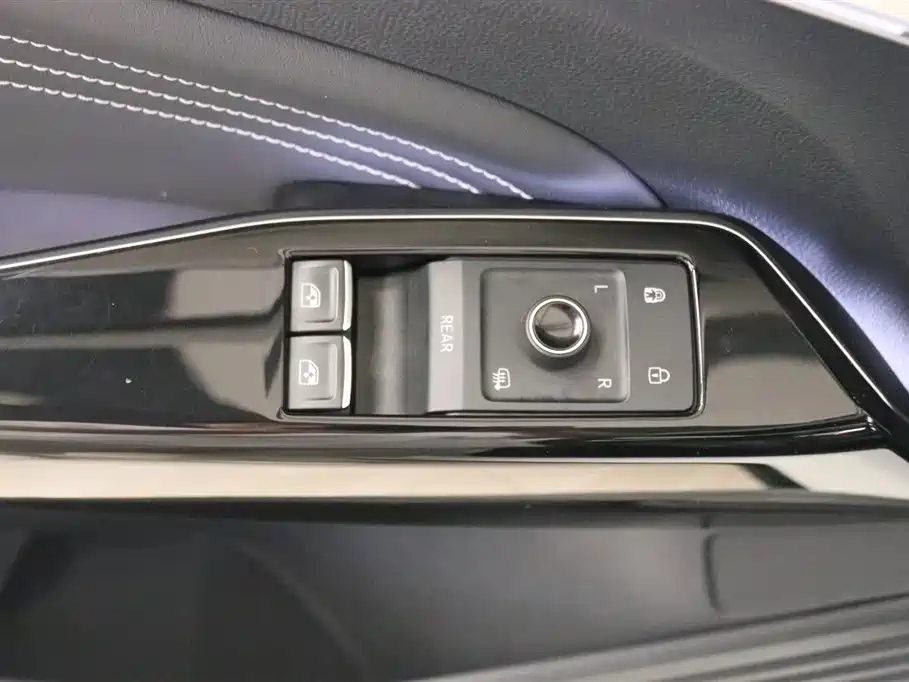 Volkswagen ID.4 Crozz — фото 15