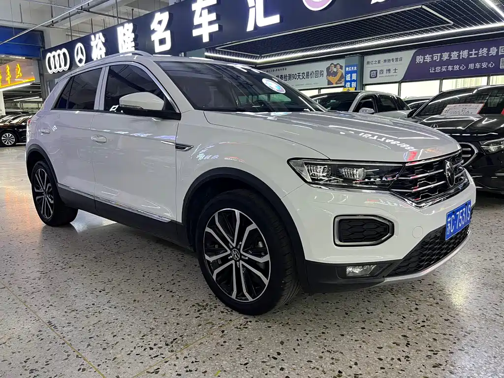 Volkswagen T-Roc — фото 3