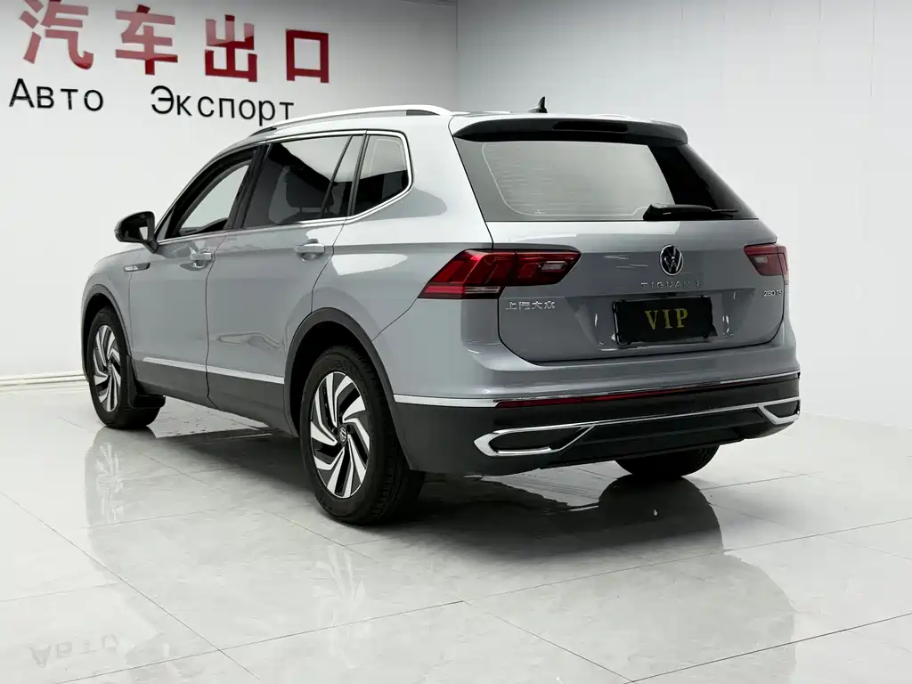 Volkswagen Tiguan L — фото 6