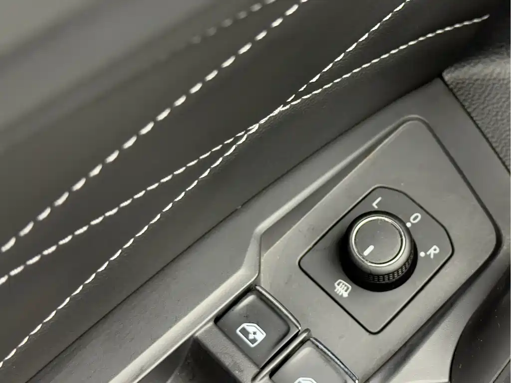 Volkswagen Tiguan L — фото 9