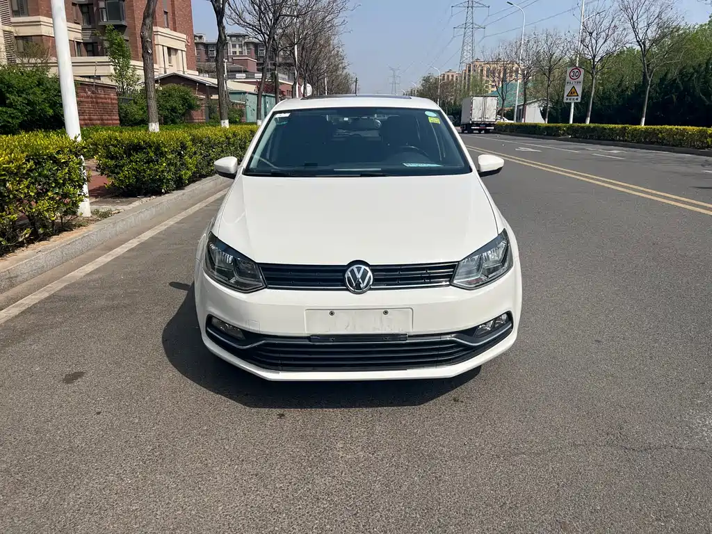 Volkswagen Polo — фото 2