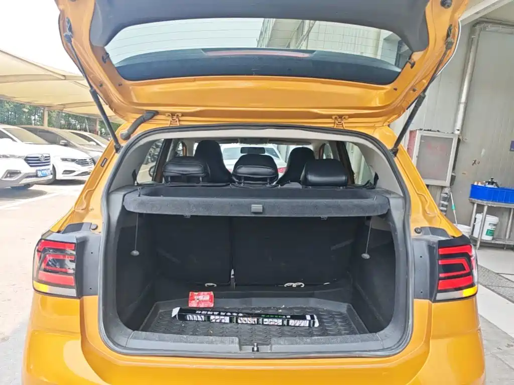 Volkswagen T-Cross — фото 19