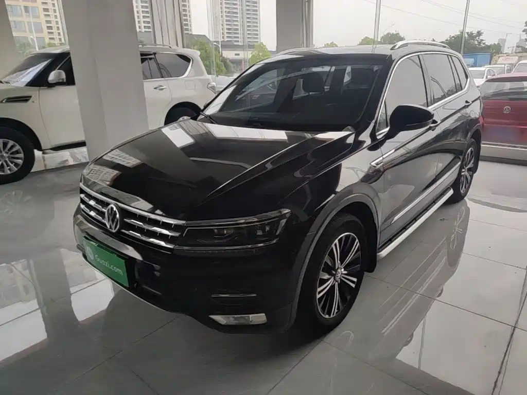 Volkswagen Tiguan L — фото 2