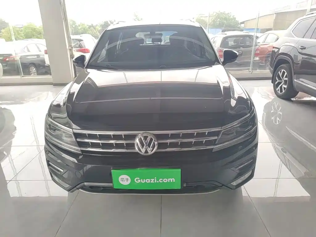 Volkswagen Tiguan L — фото 3