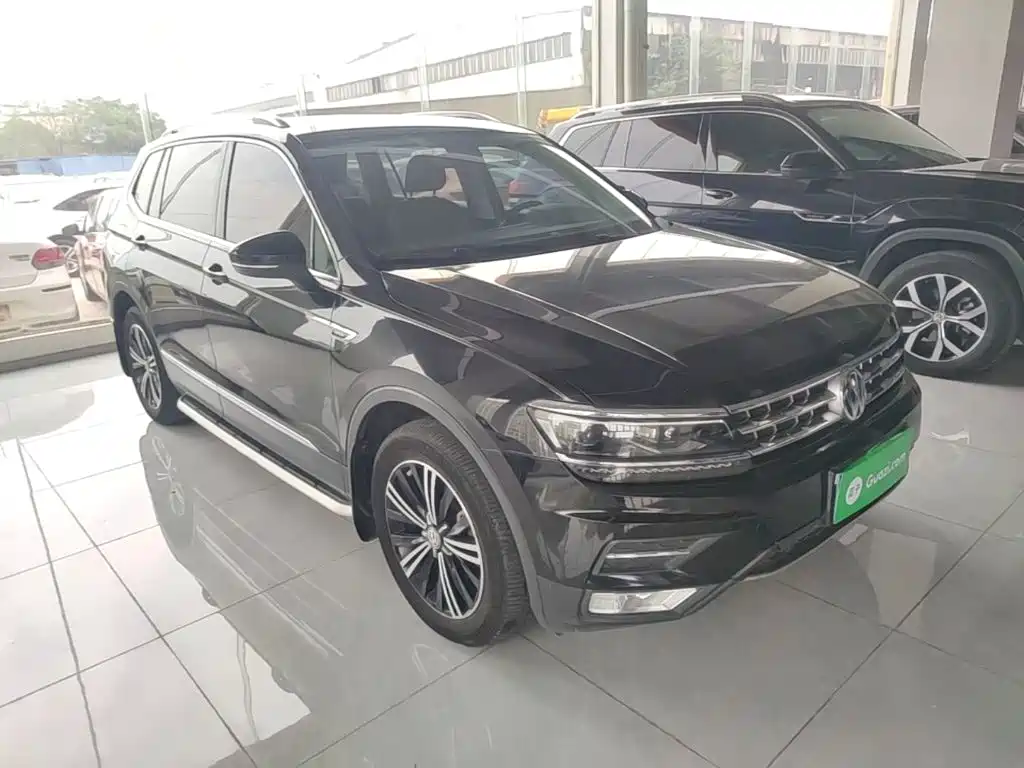Volkswagen Tiguan L — фото 4