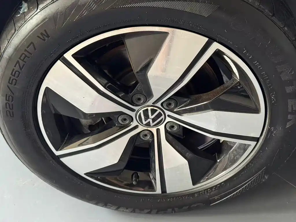 Volkswagen Tharu — фото 3