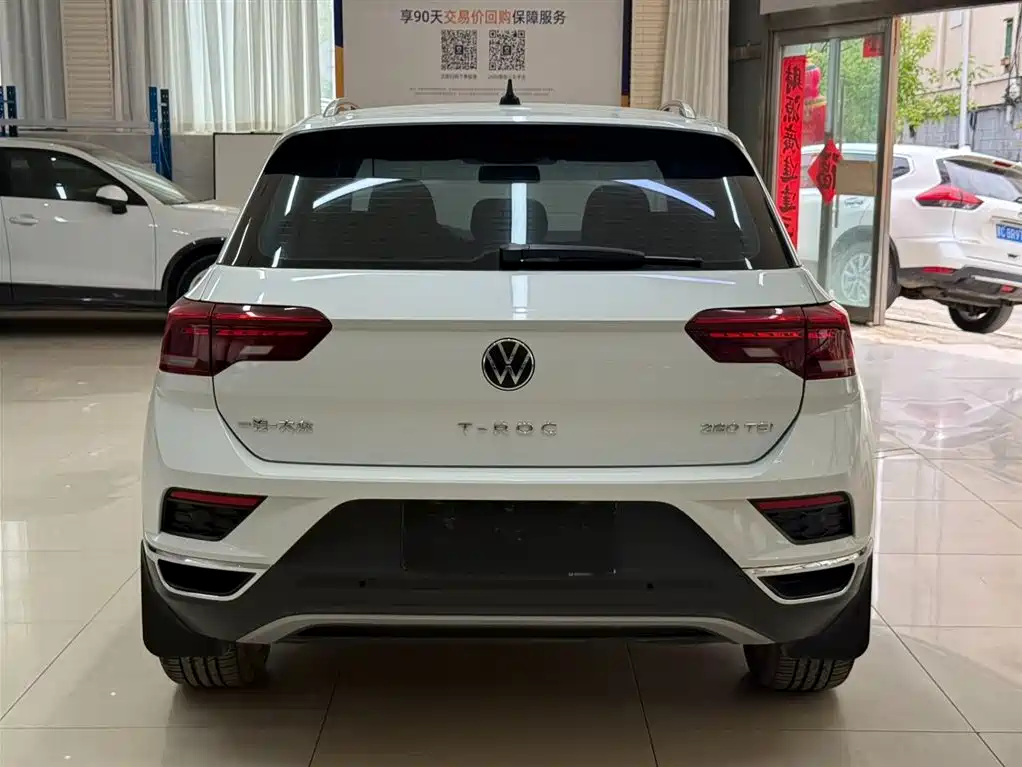 Volkswagen T-Roc — фото 5