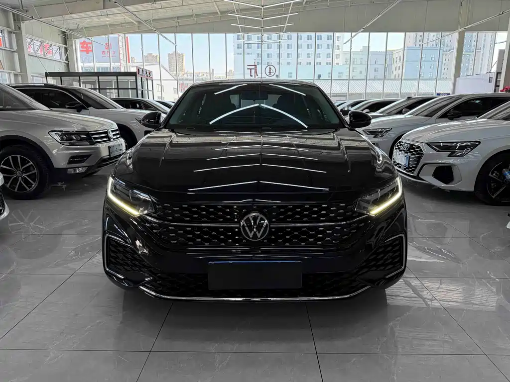 Volkswagen Passat — фото 2