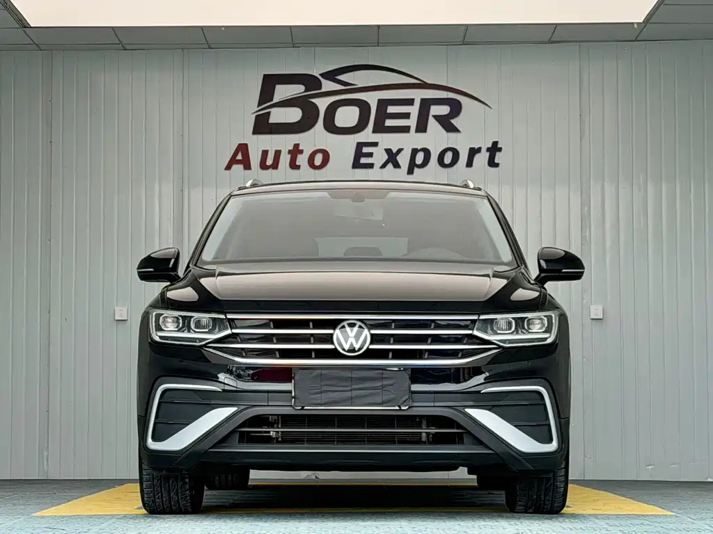 Volkswagen Tiguan L — фото 2
