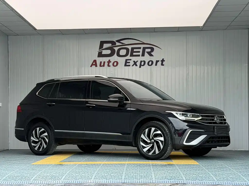 Volkswagen Tiguan L — фото 3