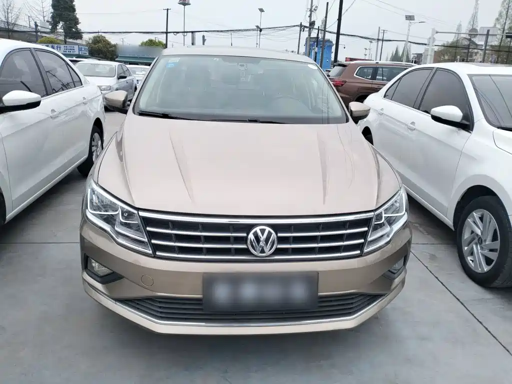 Volkswagen Jetta — фото 3