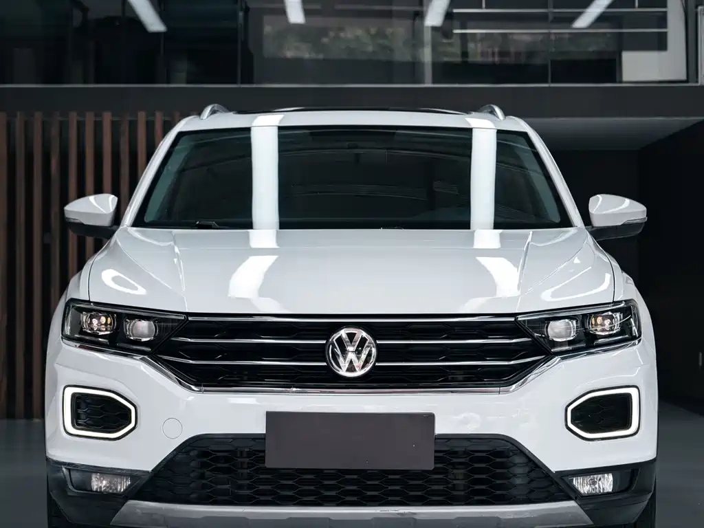 Volkswagen T-Roc — фото 2