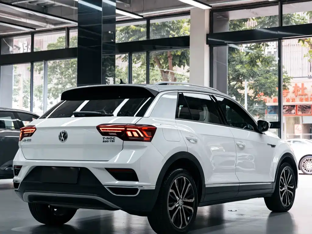 Volkswagen T-Roc — фото 3