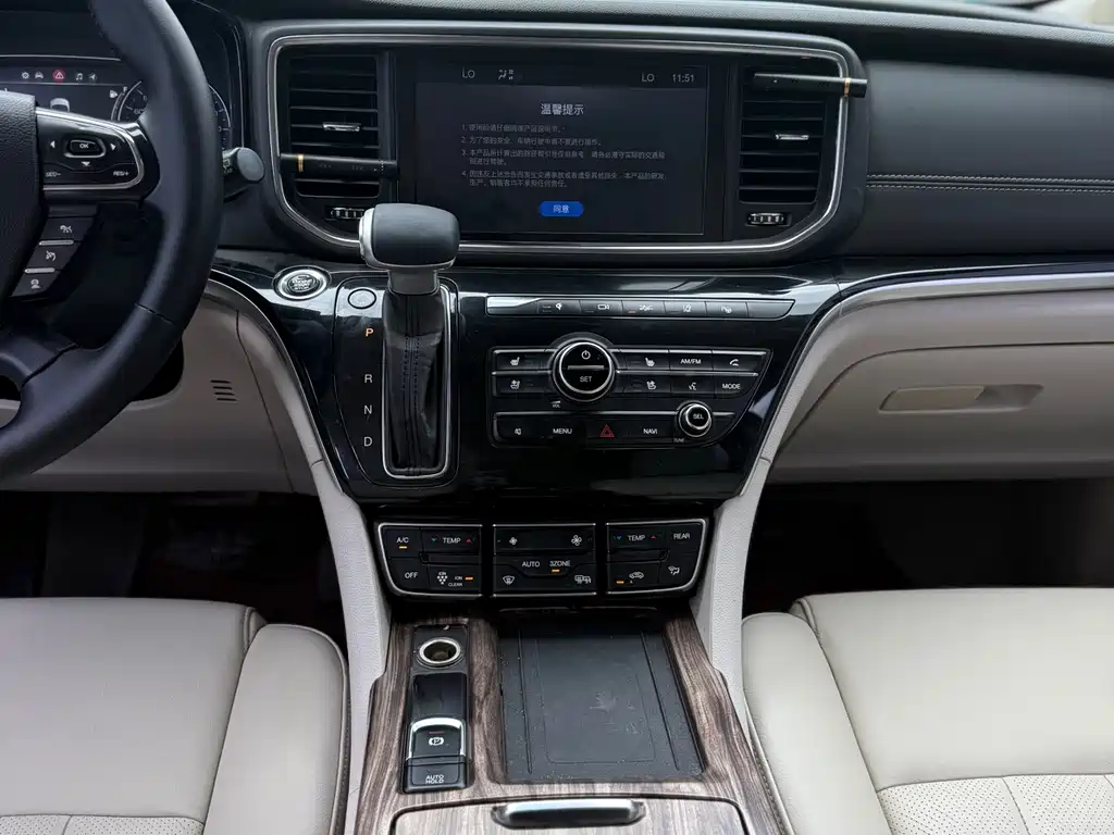 GAC Motor Trumpchi M8 — фото 6
