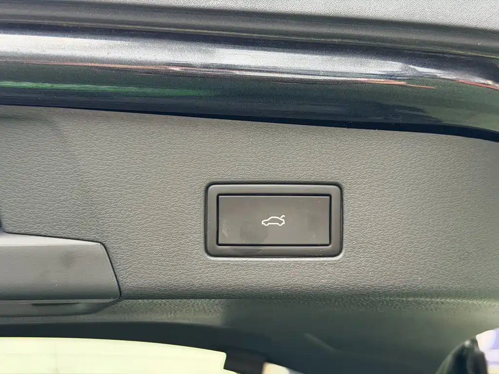 Volkswagen ID.4 Crozz — фото 18