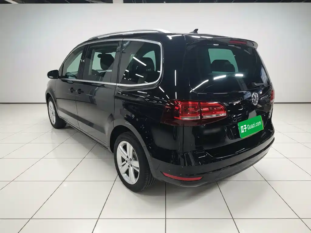 Volkswagen Sharan — фото 5