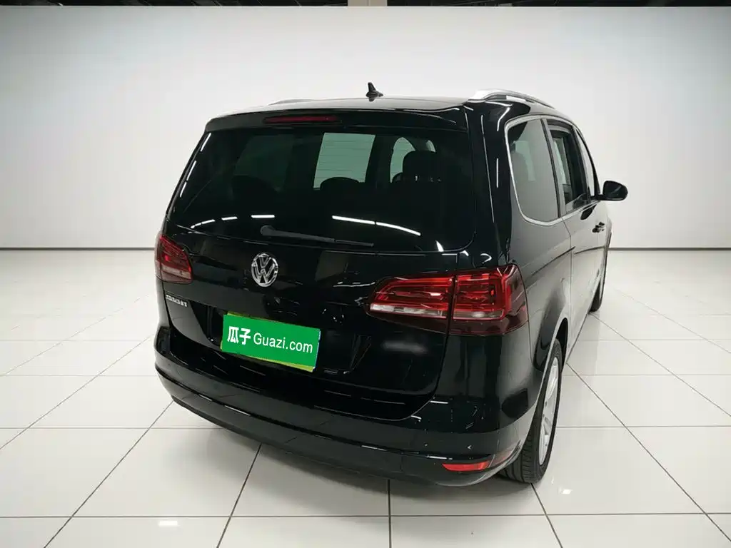 Volkswagen Sharan — фото 6