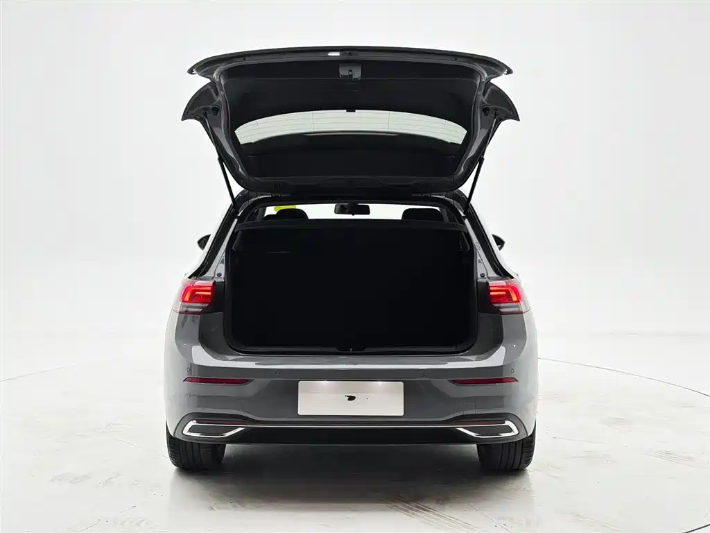 Volkswagen Golf — фото 5