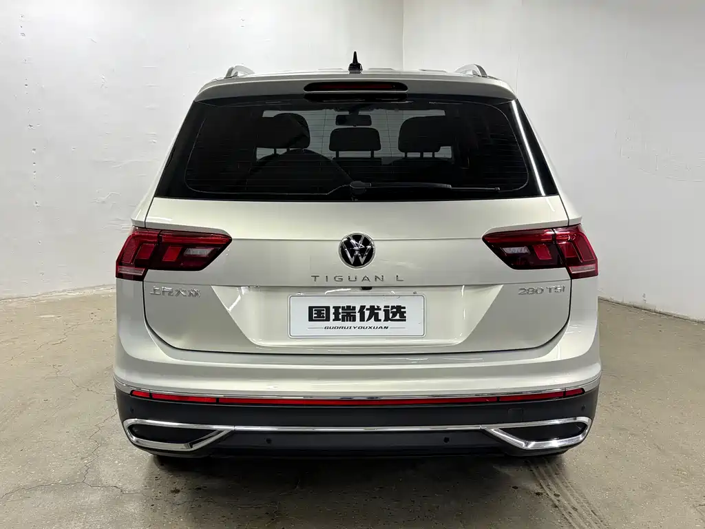Volkswagen Tiguan L — фото 5