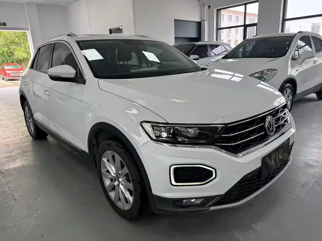 Volkswagen T-Roc — фото 3