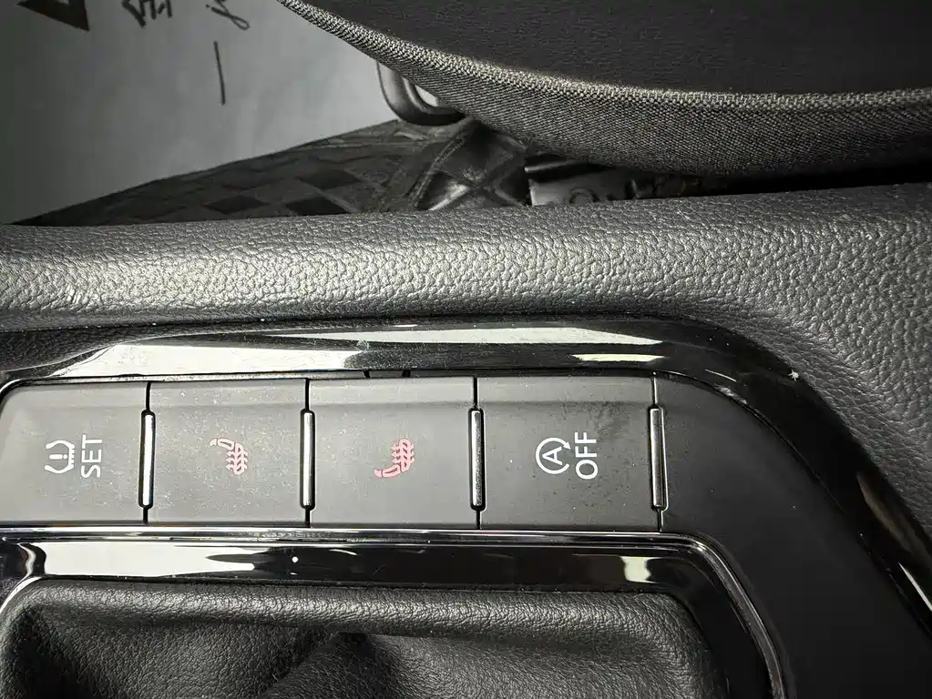 Volkswagen Tharu — фото 10
