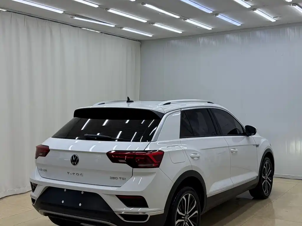Volkswagen T-Roc — фото 4