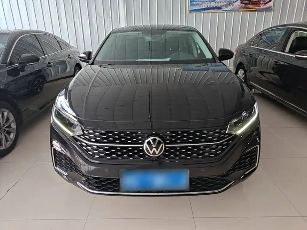 Volkswagen Passat — фото 3