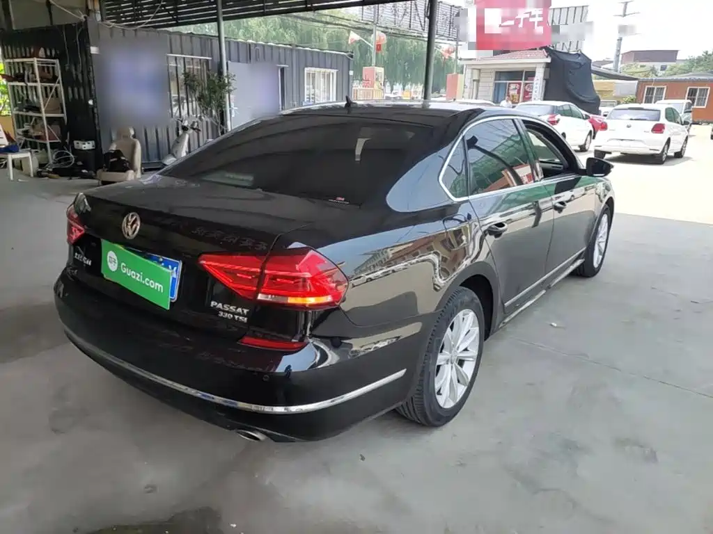 Volkswagen Passat — фото 7