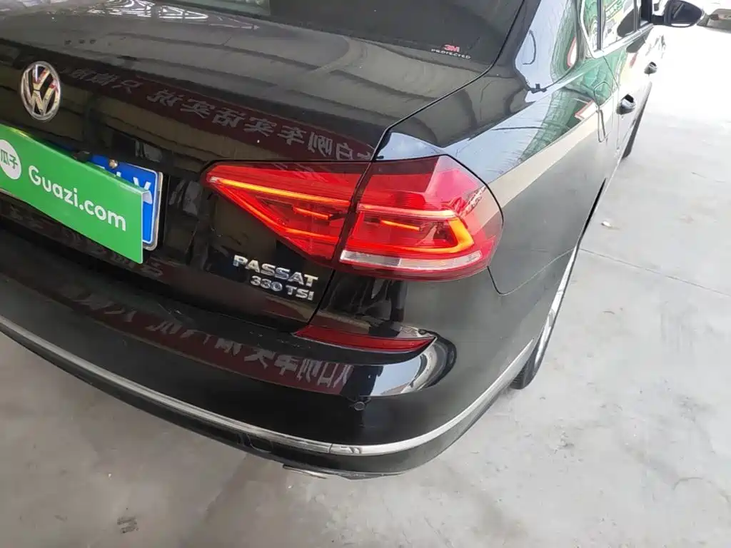 Volkswagen Passat — фото 8
