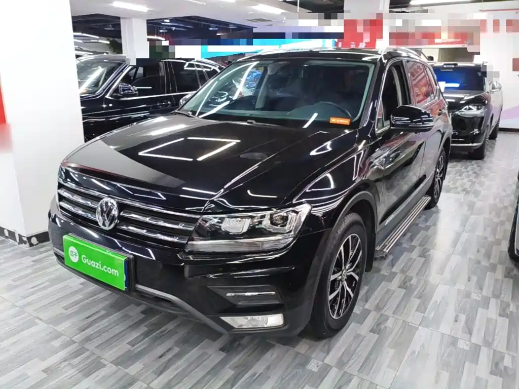 Volkswagen Tiguan L — фото 2