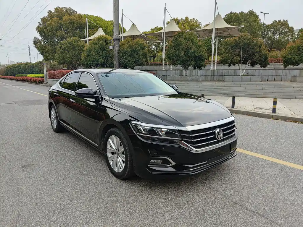 Volkswagen Passat — фото 3