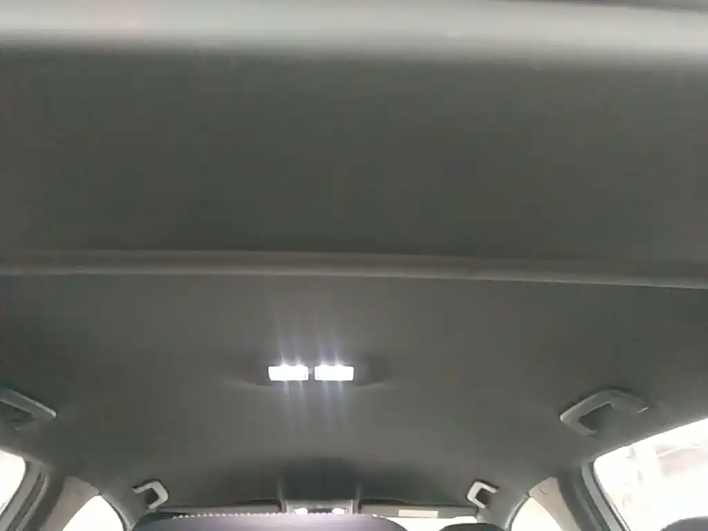 Volkswagen ID.3 — фото 18