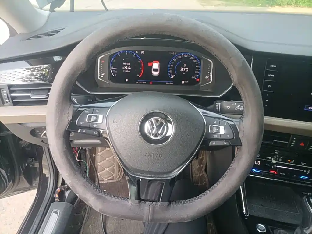 Volkswagen Passat — фото 11