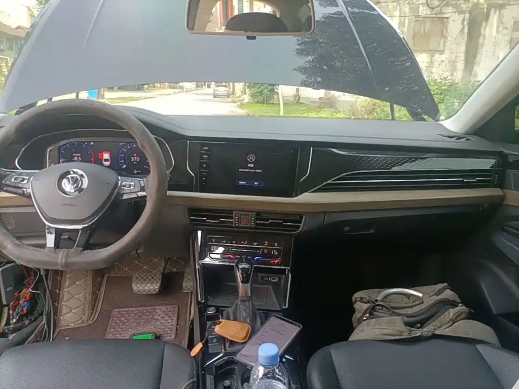 Volkswagen Passat — фото 13