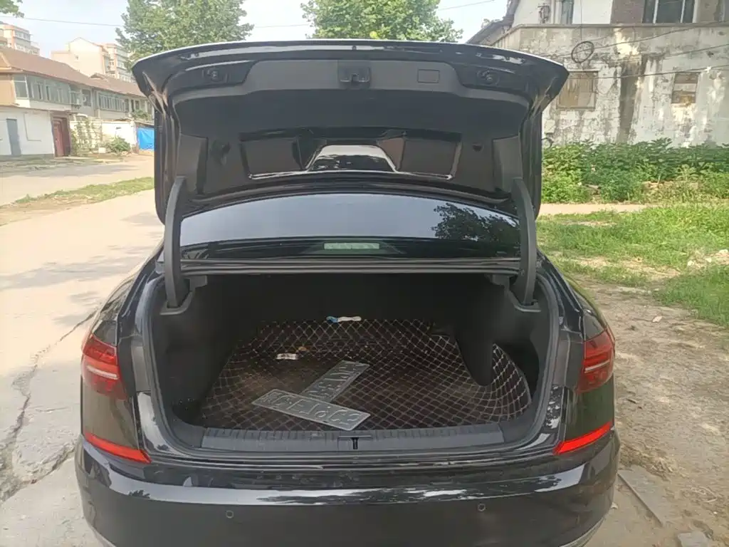 Volkswagen Passat — фото 19
